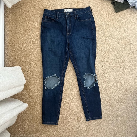 Free People Busted Knee Jeans - Picture 2 of 2